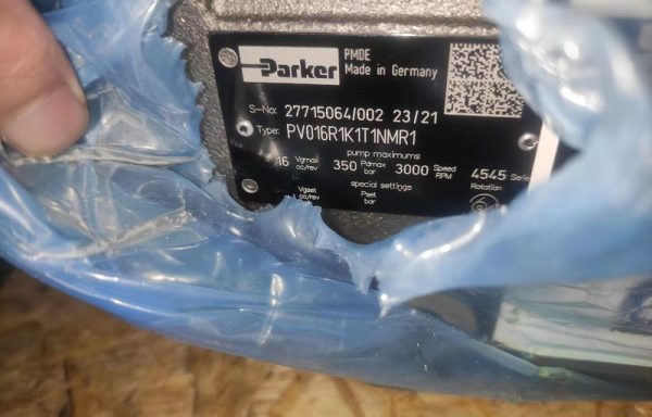 Parker PV016R1K1T1NMR1 Piston Pump